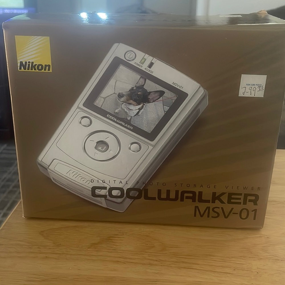 Nikon Coolwalker MSV-01 digital photo storage Viewer